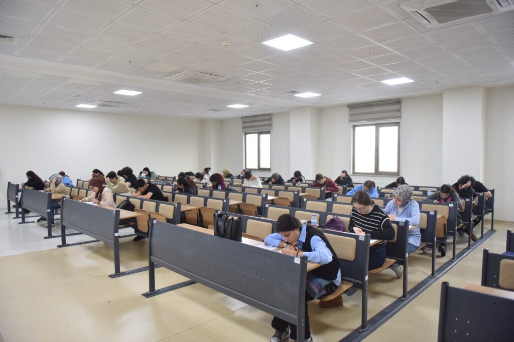 Bursa Yıldırım’dan gençlere 'Tyt' desteği