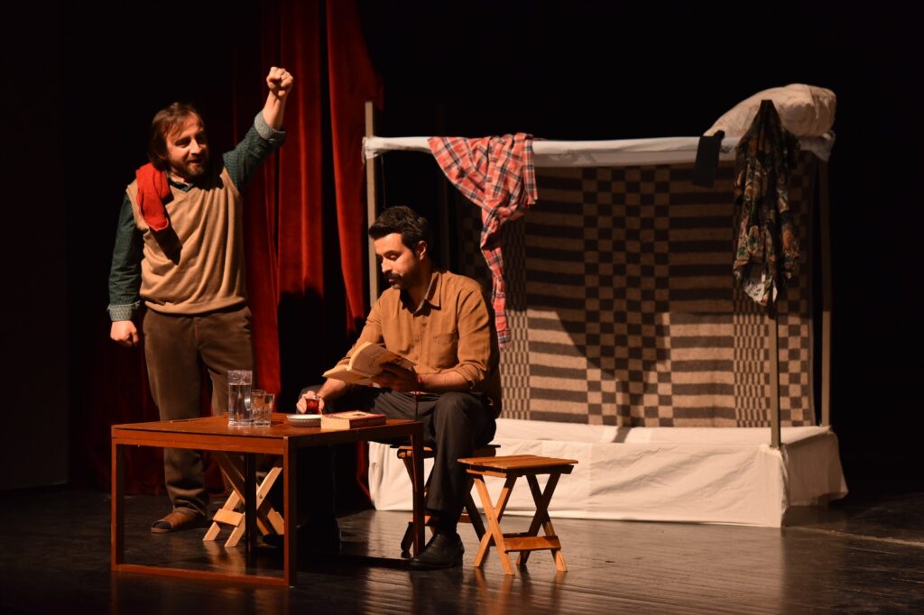 ”Bin Yıl” Tiyatro Oyunu Bursa Yıldırım’da Sahnelendi