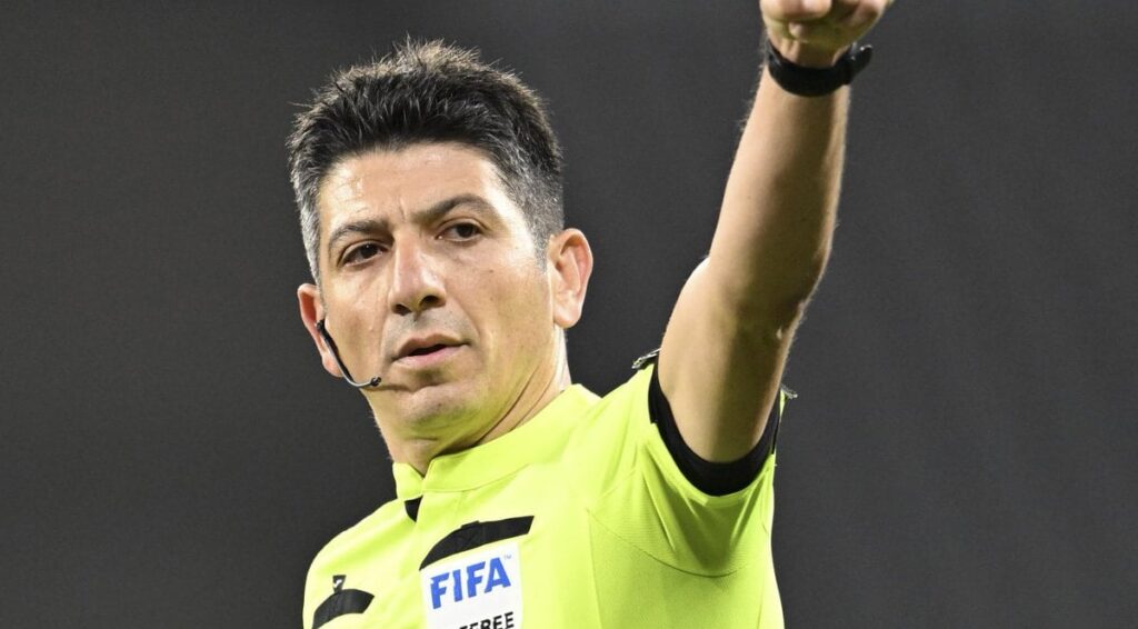 Yaşar Kemal Uğurlu hakemliği bıraktı