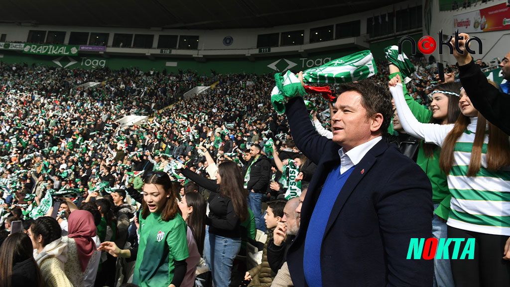 Başkan Aydın, Bursa’da Bursaspor’un maçını öğrencilerle birlikte izledi