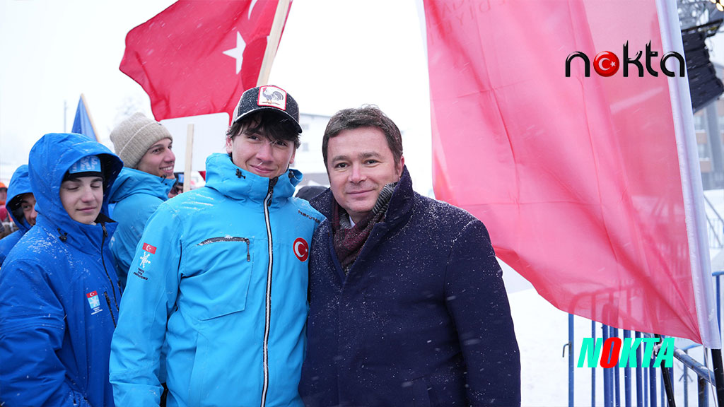 Bursa’da genç kayakçılar piste çıktı