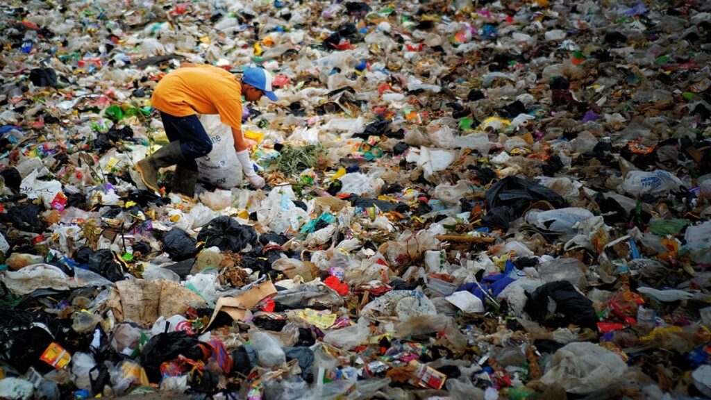 Kayıp 787 milyon dolarını çöplükte arayan adama ağır darbe