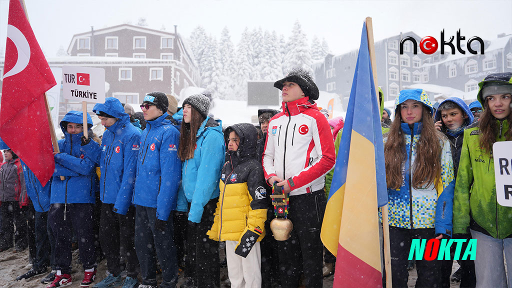 Genç kayakçılar piste çıktı