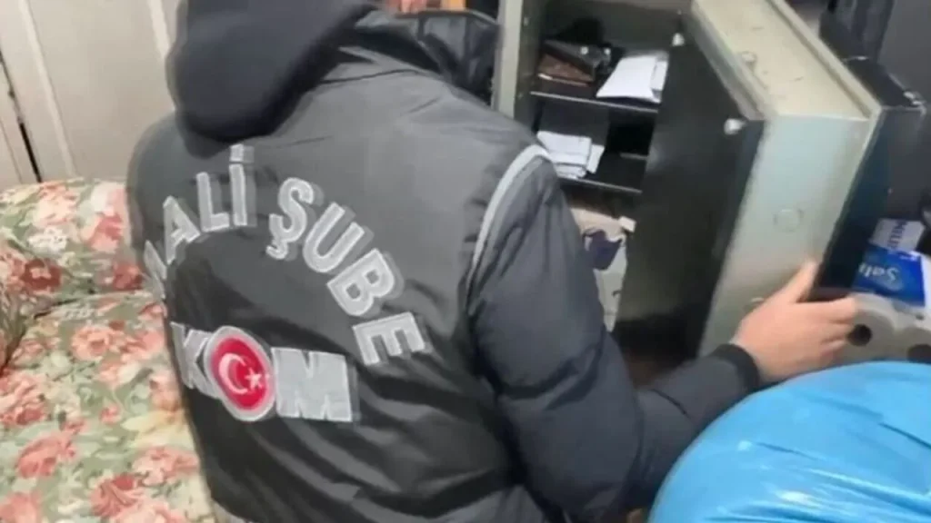 Kapalıçarşı’da ‘kara para’ operasyonu! Başkan yardımcısı gözaltında