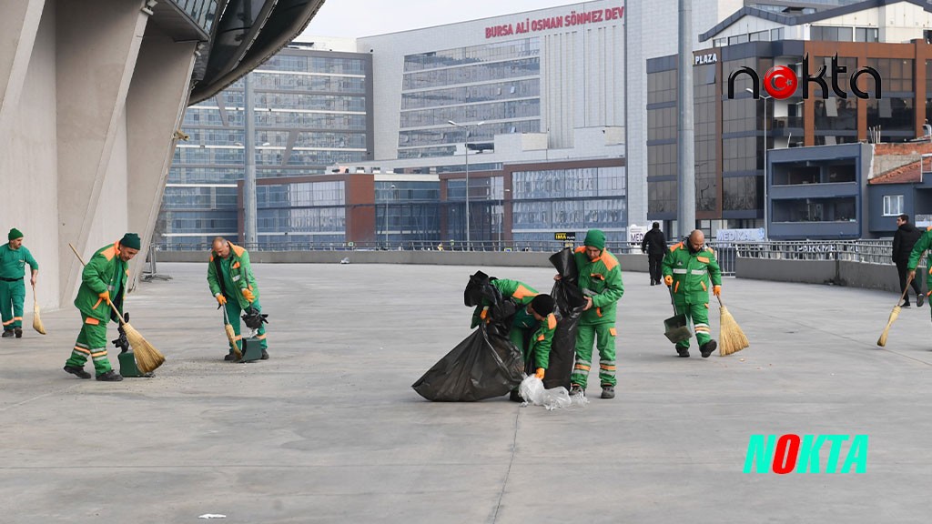 Maç biter temizlik başlar