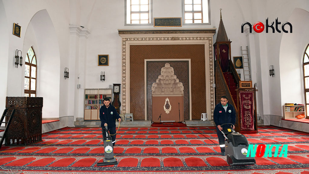 Osmangazi’deki camilerde Ramazan temizliği