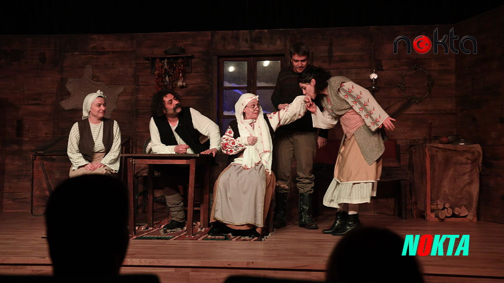 Yüzyıllık sürgün tiyatro oyunuyla anlatıldı