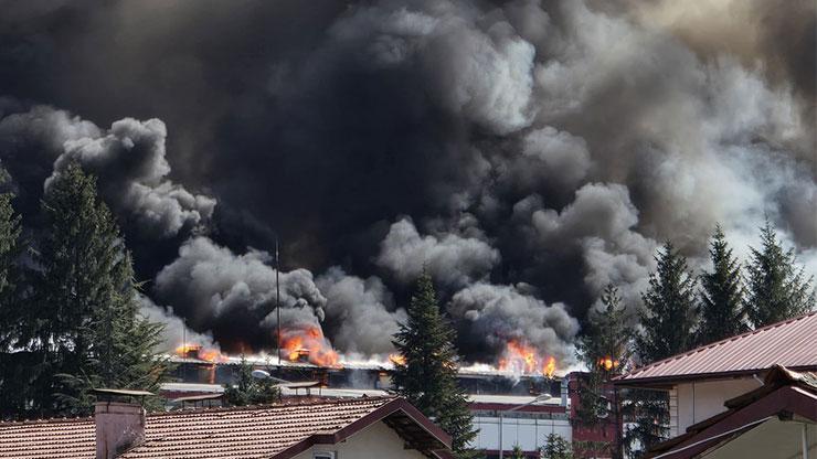 SON DAKİKA… Bolu’da fabrikada yangın!