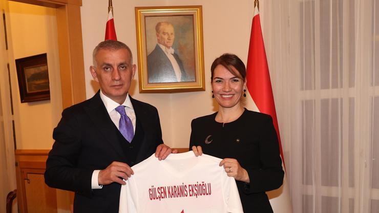 TFF Başkanı Hacıosmanoğlu’ndan, Macaristan maçı öncesi elçiliğe ziyaret