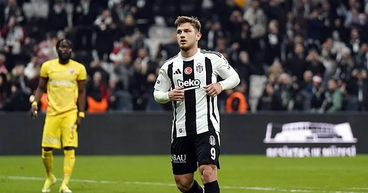 Beşiktaş’ta Semih Kılıçsoy derbi öncesi kafaları karıştırdı!