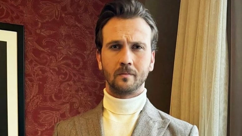 Dizi setinde kaza geçiren Aras Bulut İynemli acil ameliyat edildi