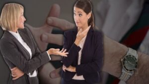 İşte farkında olmadan yaptığınız 7 beden dili hatası