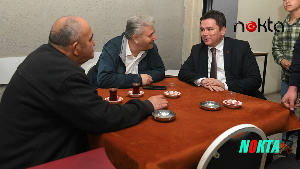 Başkan Aydın bin kişiyle aynı anda iftar açtı