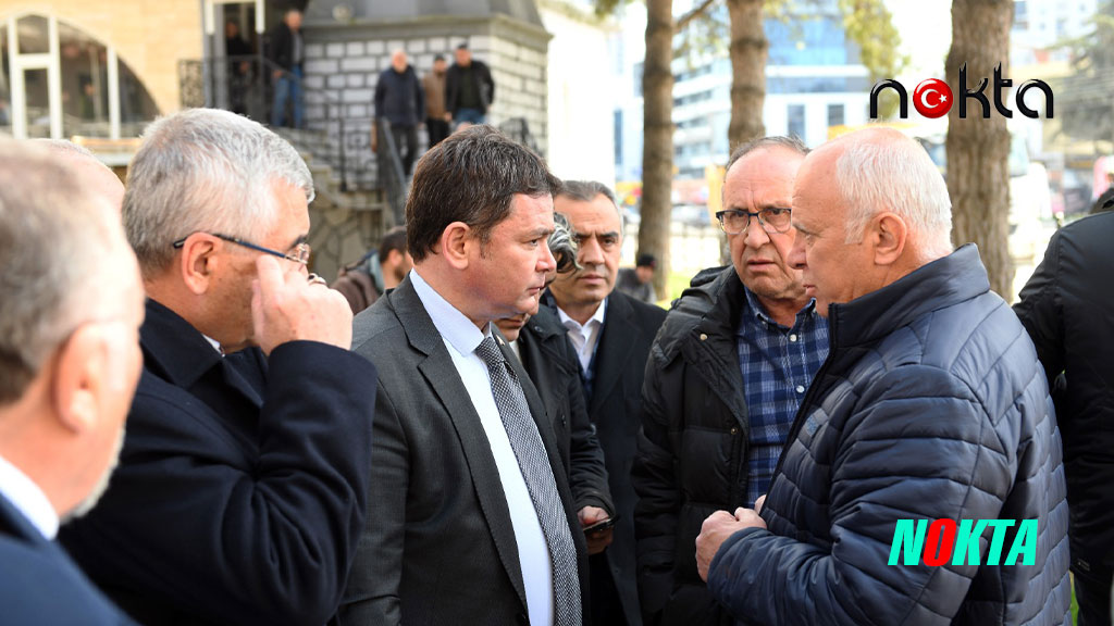 Başkan Aydın ilçeyi mahalle mahalle geziyor