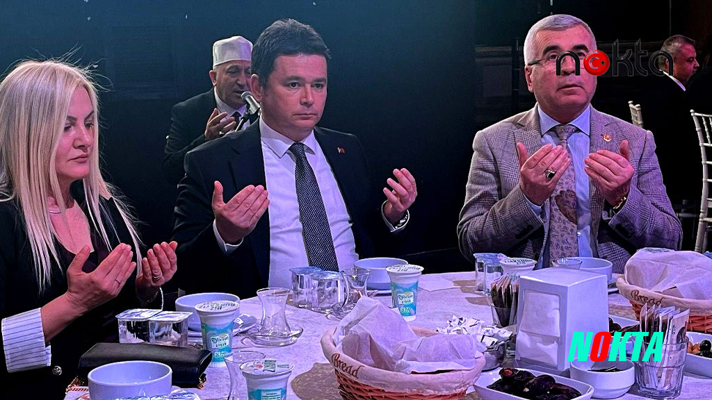 Başkan Aydın muhtarlar ve meclis üyelerine iftar verdi