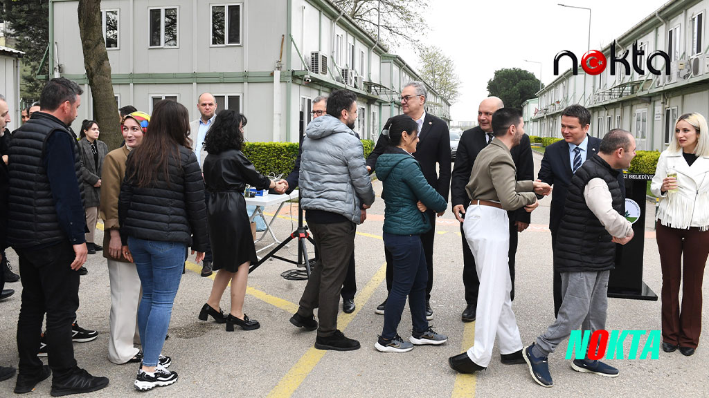Başkan Aydın, Osmangazi ailesiyle bayramlaştı