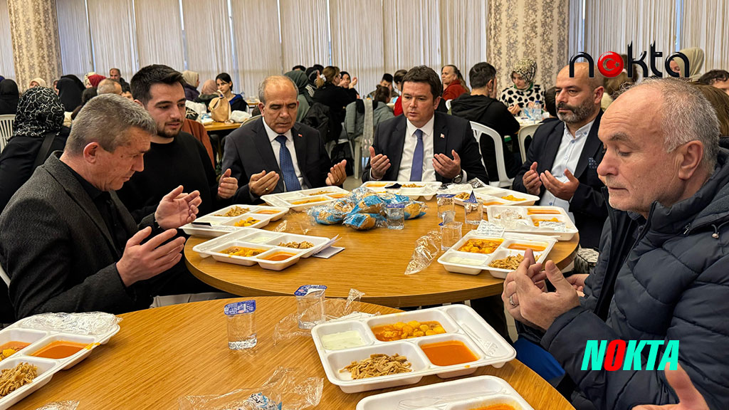 Başkan Aydın vatandaşlara iftar yemeği dağıttı