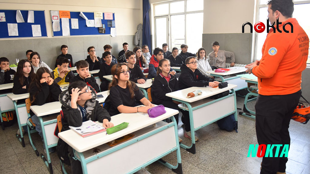 Bursa Yıldırım Belediyesi’nden deprem eğitimi