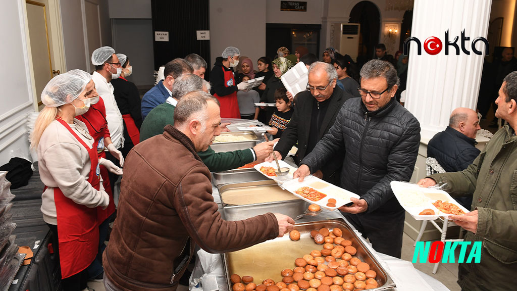 Osmangazi Belediyesi Panayırda iftar sofrası kurdu