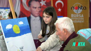 Osmangazili öğrenciler huzurevi sakinleriyle resim yaptı