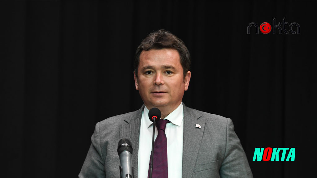 Temizlik işçileri bu kez kulakların pasını temizledi