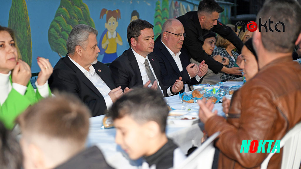 Yeşilova Mahallesi’nde 1000 kişilik iftar sofrası 