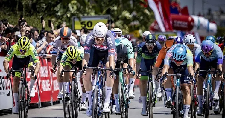 60. Cumhurbaşkanlığı Türkiye Bisiklet Turu: Antalya-Antalya etabını Simon Dehairs kazandı!