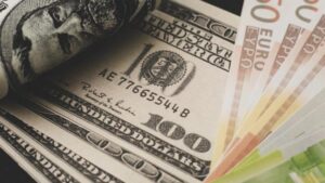 Merkez Bankası rezervleri 8 ay sonra 150 milyar doların altına indi