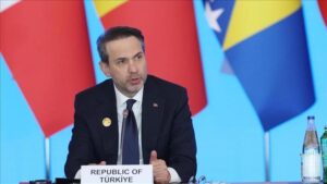 Bakan Bayraktar: Türkiye, enerjide arz güvenliği için potansiyelinin tamamını kullanmayı hedefliyor