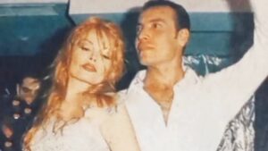 ‘Ben yaşlandım o hâlâ genç’ Bu ünlüleri tanıdınız mı?