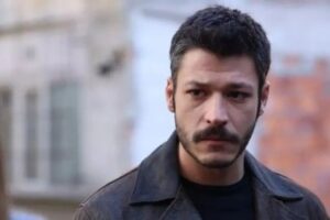 Kubilay Aka 30 yaşına girdi! Sevgilisinden romantik paylaşım geldi