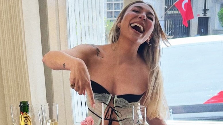 Ziynet Sali’den 50 yaş kutlaması