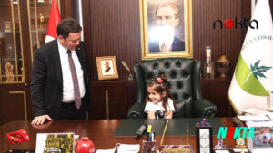 Başkan Erkan Aydın koltuğunu çocuklara devretti