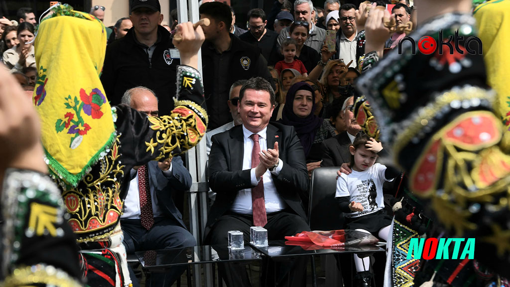 Bursa Osmangazi’de 23 Nisan coşkusu caddelere sığmadı