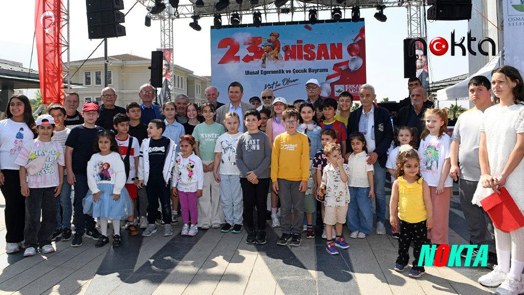 Çocuklar 23 Nisan coşkusunu Bursa Osmangazi’de yaşıyor