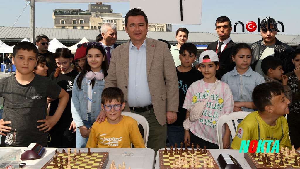 Çocuklar 23 Nisan coşkusunu Osmangazi’de yaşıyor