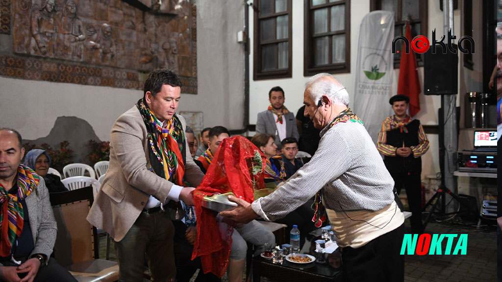 Kına gecesi geleneği Osmangazi’de yaşatıldı