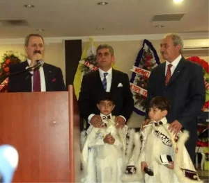 Eski Bakan çocuklarının kirvesiydi! Mahkemeden alacaklılara son çağrı!