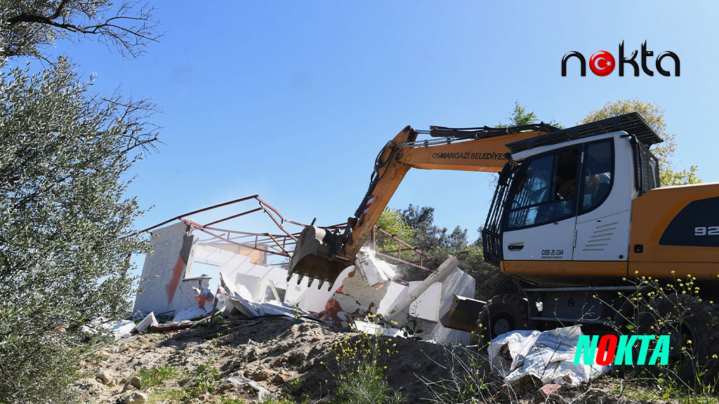 25 kaçak yapı yıkıldı