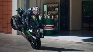 Motosiklet için yeni yağ üretti