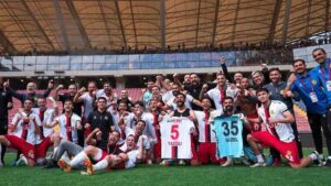 Eskişehirspor, profesyonel liglere döndü