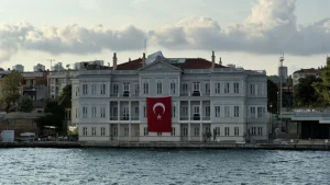 THY, boğazdaki 2 yalıyı AKP’li Serkan Yazıcı’ya verdi