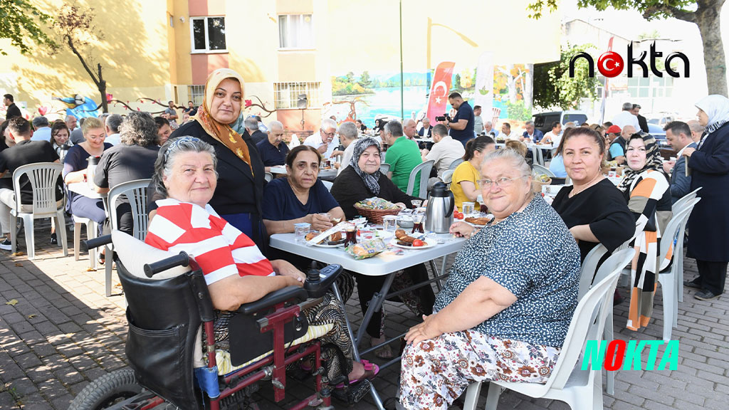Başkan Aydın mahalleleri geziyor sorunları yerinde çözüyor