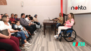 Dünyanın ilk ve tek engelli kadın ralli pilotu engellilere umut oluyor