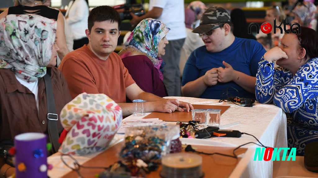 Engelli ve engelsiz bireyler birlikte üretmenin mutluluğunu yaşadı