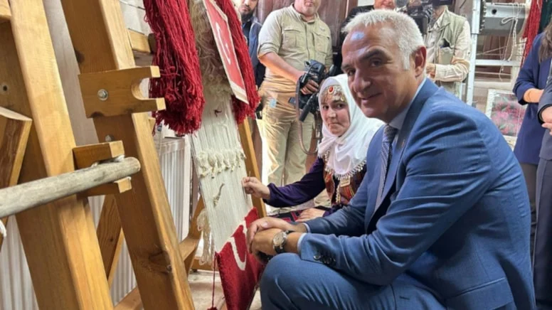 'Neredesin Bakan Bey?