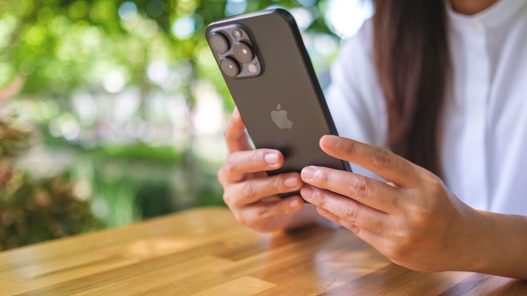 Apple şartlara dayanamadı mağaza kapatma kararı aldı!