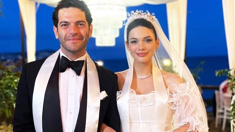 Beste Kökdemir düğün gününde bebek müjdesi verdi