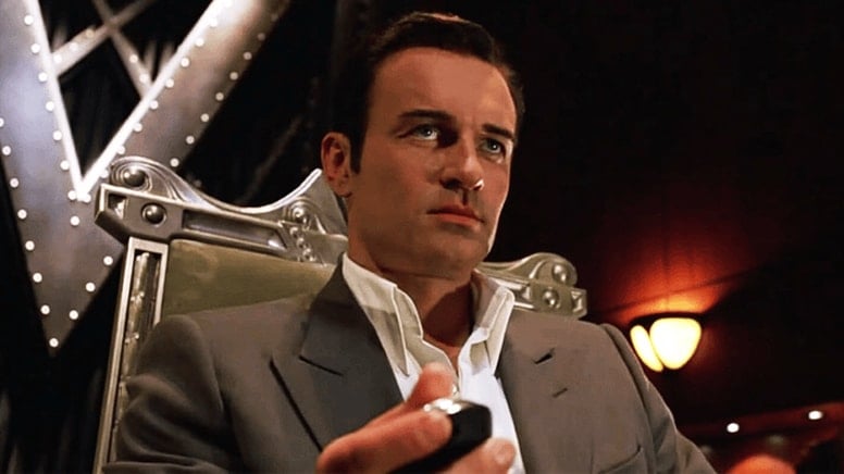 Ünlü oyuncu 56 yaşında hayata veda etti