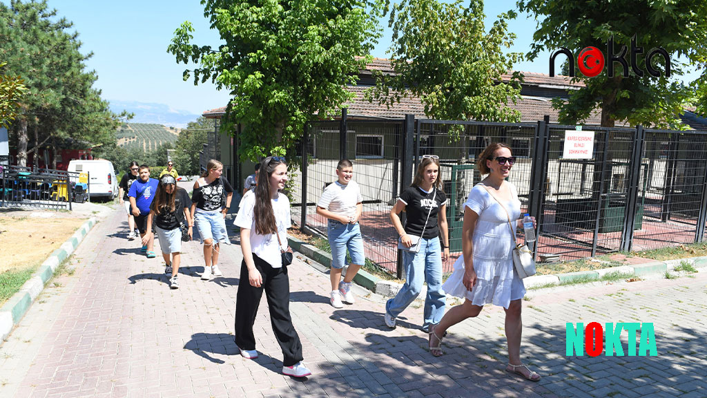 Bosnalı öğrenciler Osmangazi’de hayvan sevgisiyle buluştu